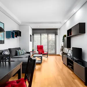https://dara-playa-mlaga-terraza-apartamento.hotelsinnerja.org